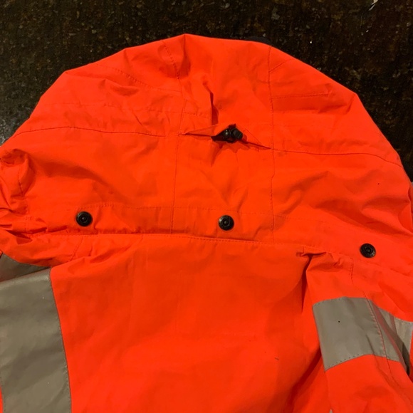 Delta Airlines Waterproof Hooded Reflective Jacket Size M Toll (by Lands End) - Picture 12 of 16
